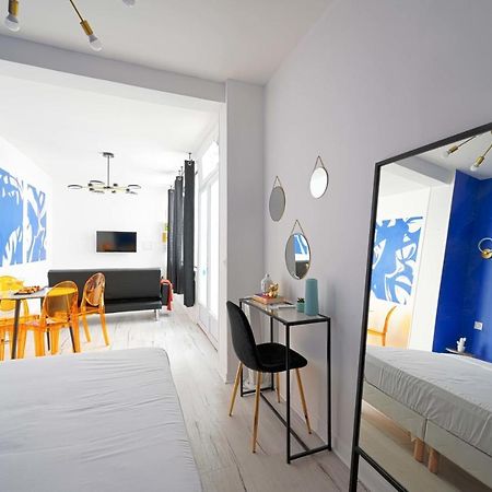 Modern Large Studio Apartment For 3 Paris Exteriör bild